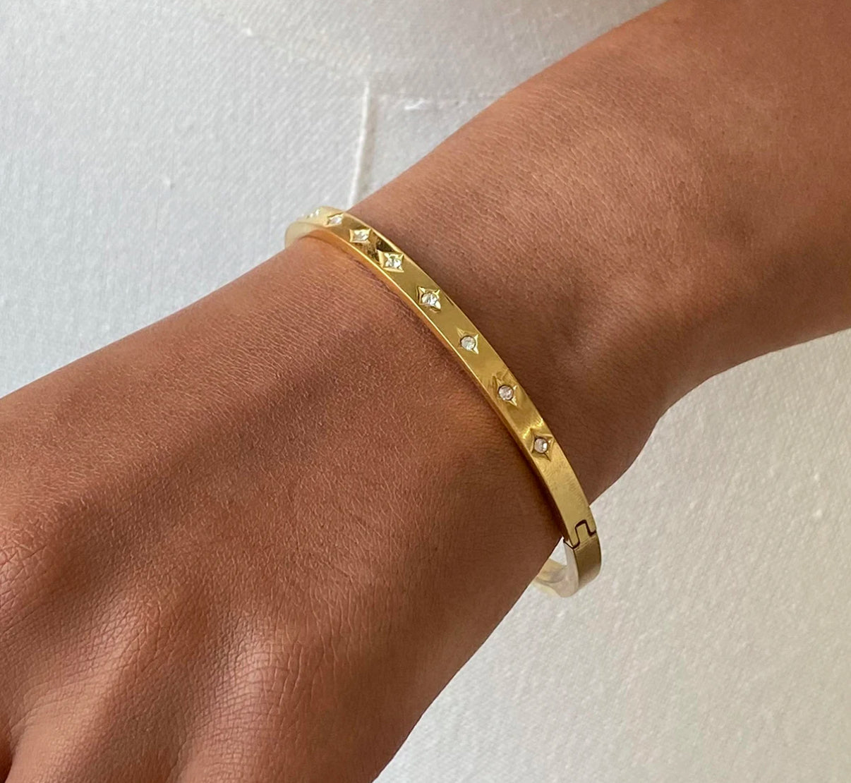 Elena Bangle